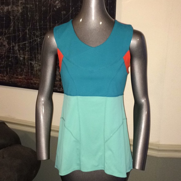 NWOT Merrell Tank - Picture 2 of 7